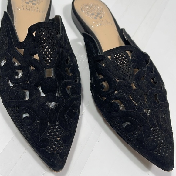 VINCE CAMUTO
Meekel Mules women’s black size 7 - Picture 13 of 13